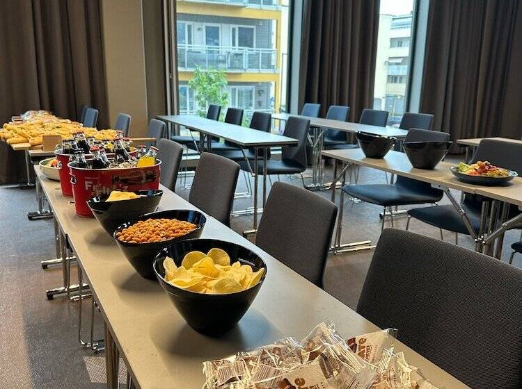 Quality Hotel River Station