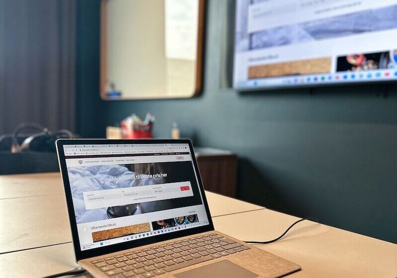 Quality Hotel River Station