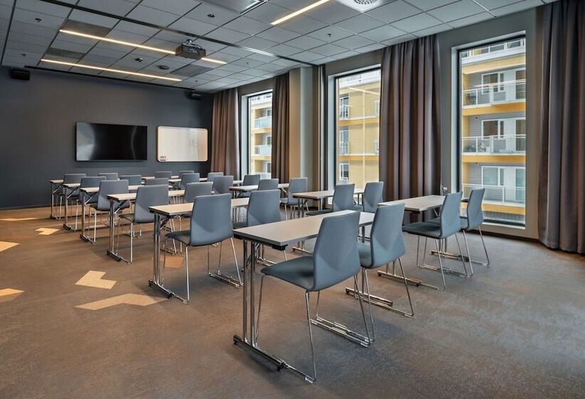 Quality Hotel River Station