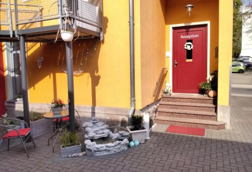 펜션 Am Weinbergschloss