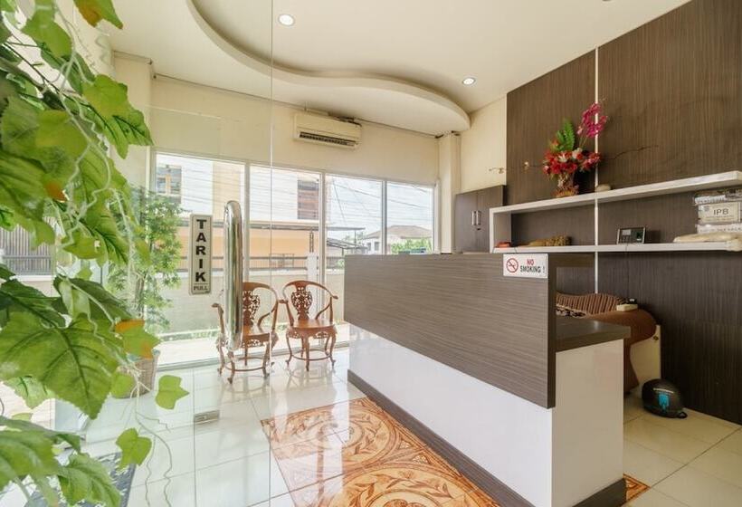 膳宿费 Reddoorz @ Jalan Jenderal Sudirman Palembang 2