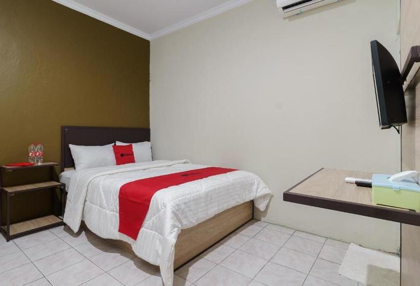 펜션 Reddoorz Near Cikampek Mall Karawang