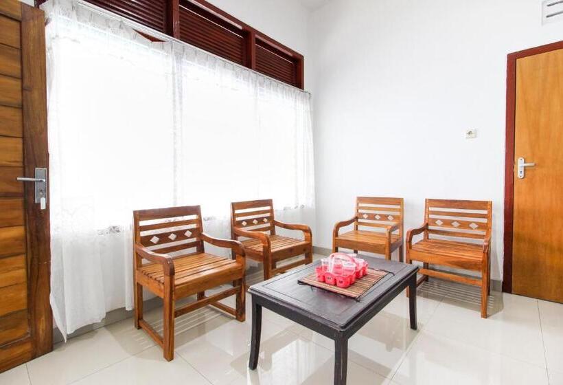 펜션 Reddoorz Syariah At Kebun Raya Yogyakarta