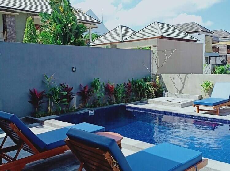 استراحتگاه The Lonceng Canggu