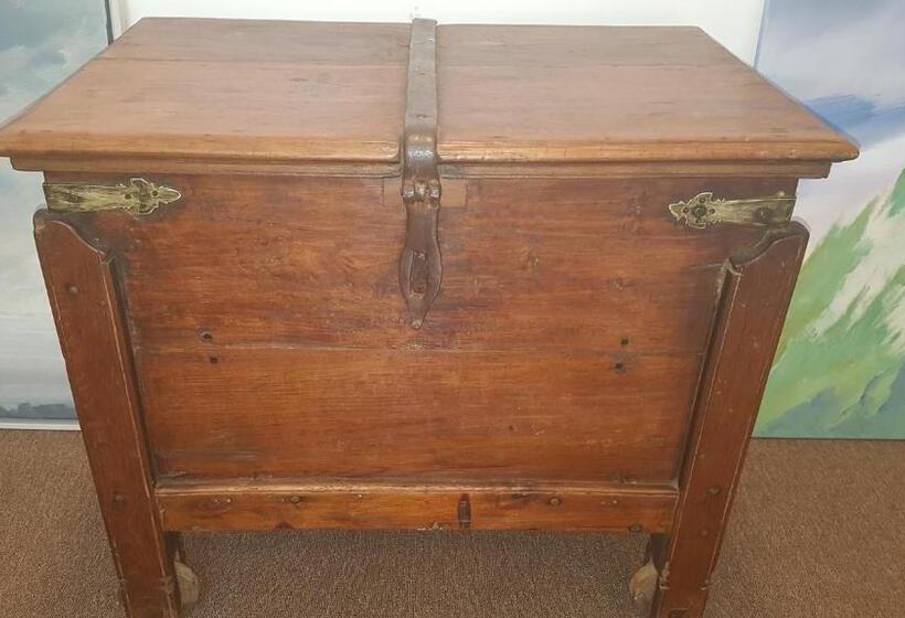 Schillers Hotel & Café   Garni