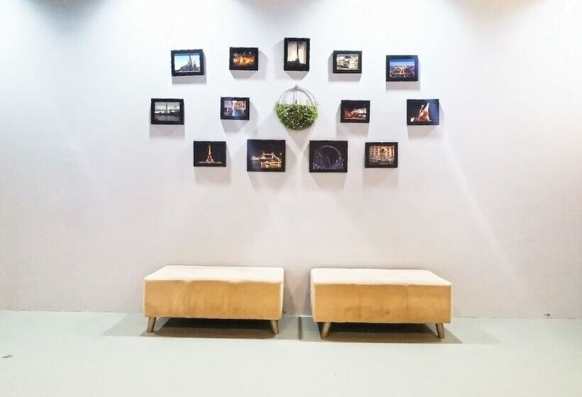 ユースホステル Doorbellz