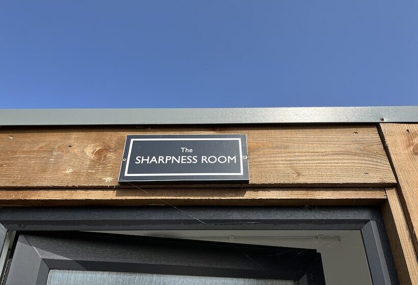 호스텔 The Ship Inn