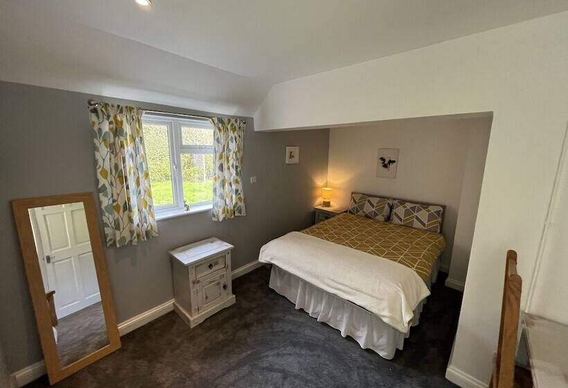 호스텔 The Ship Inn