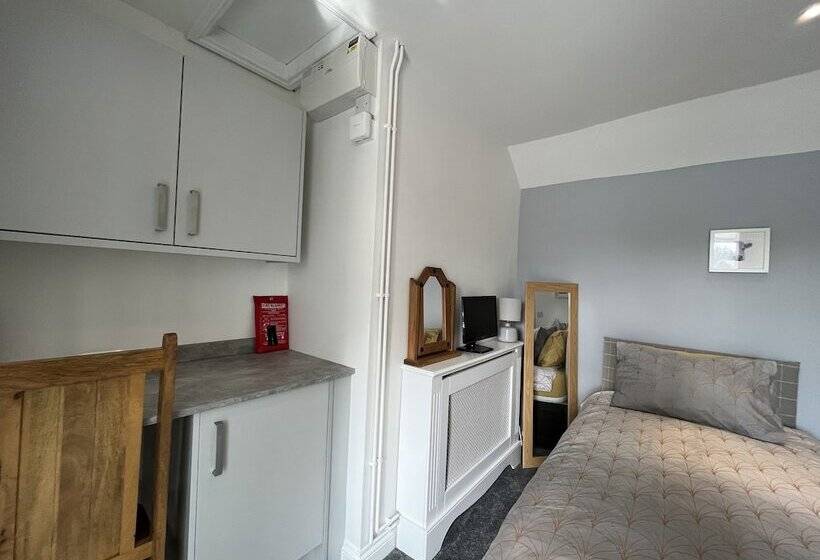 호스텔 The Ship Inn