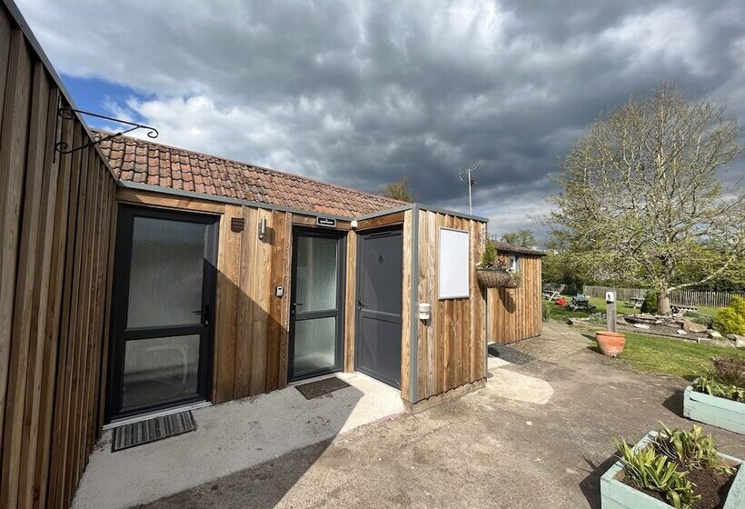 호스텔 The Ship Inn