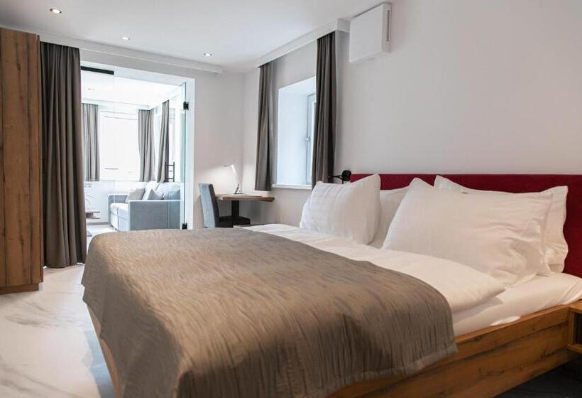 ユースホステル Weisses Lamm