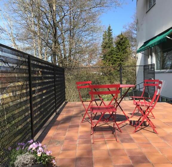 Ewa & Maude Hotel Aston Villa