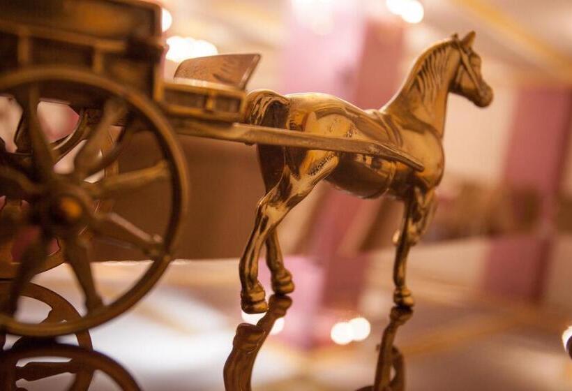 酒店 Royal Boutique Mangalia Breeze