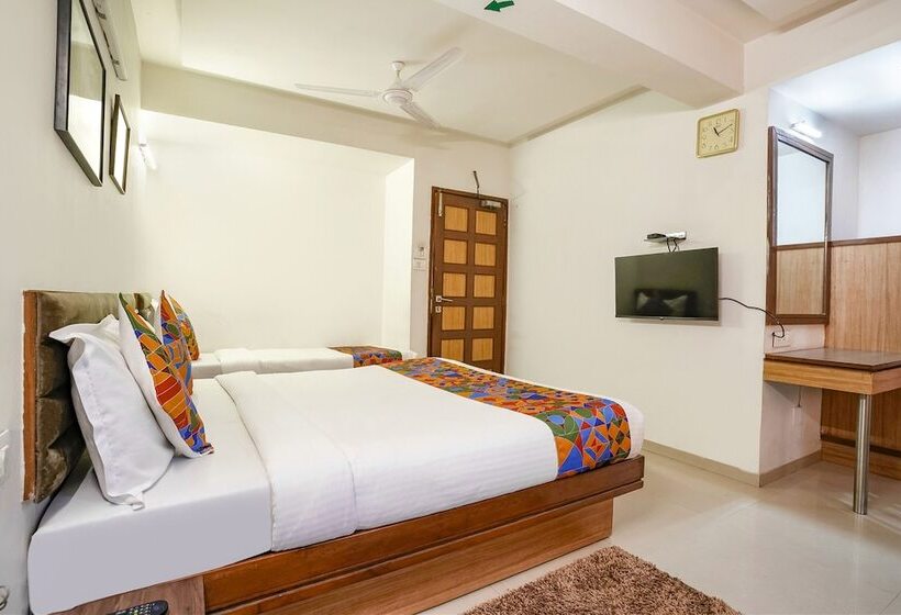 Fabhotel Shanti Sadan