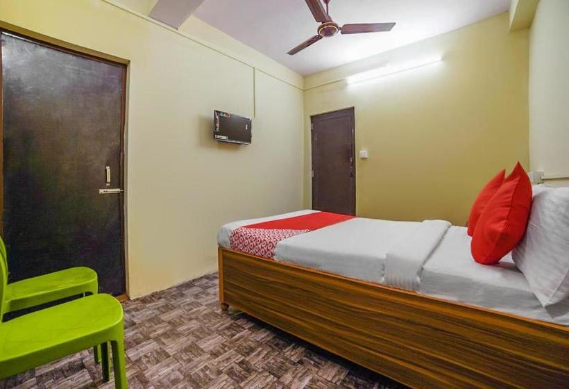 Oyo 30141 Adarsh Hotel And Restaurant