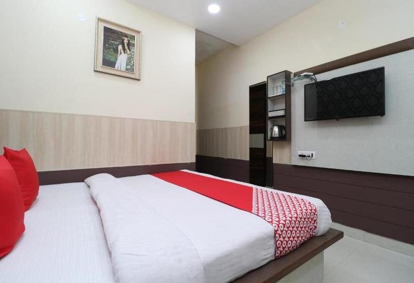 호텔 Capital O 30277  V2v