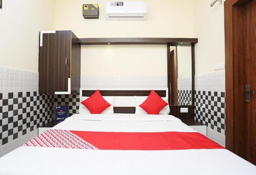 Oyo 30451 Hotel Yaduvanshi