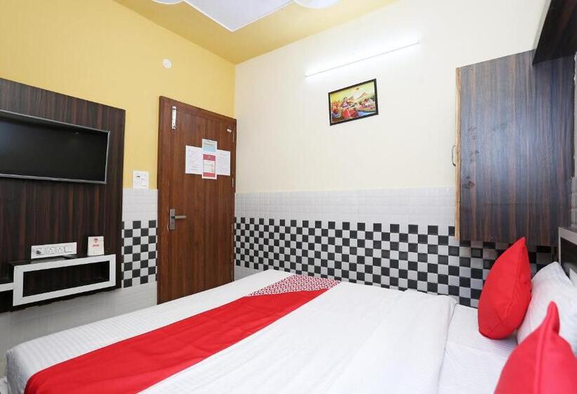 Oyo 30451 Hotel Yaduvanshi
