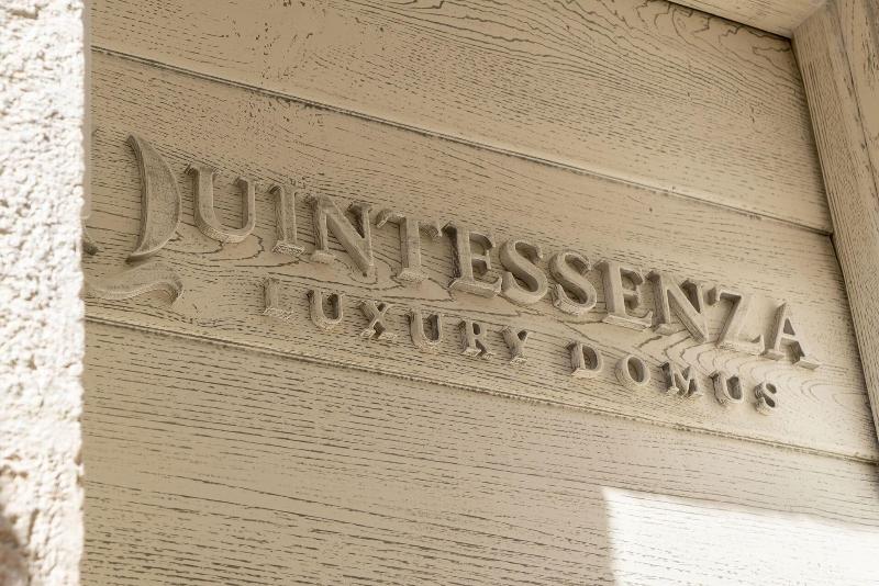 פנסיון Quintessenza Luxury Domus