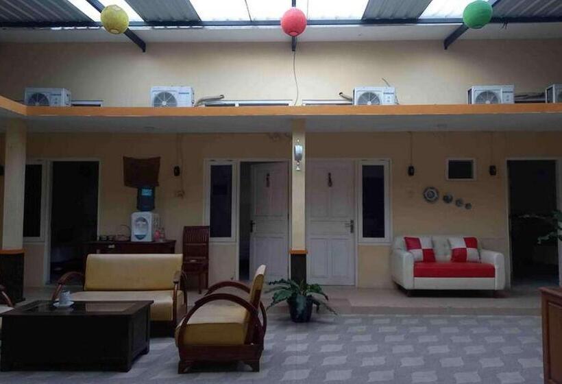 Пансион Omah Jaban Jogja Mitra Reddoorz