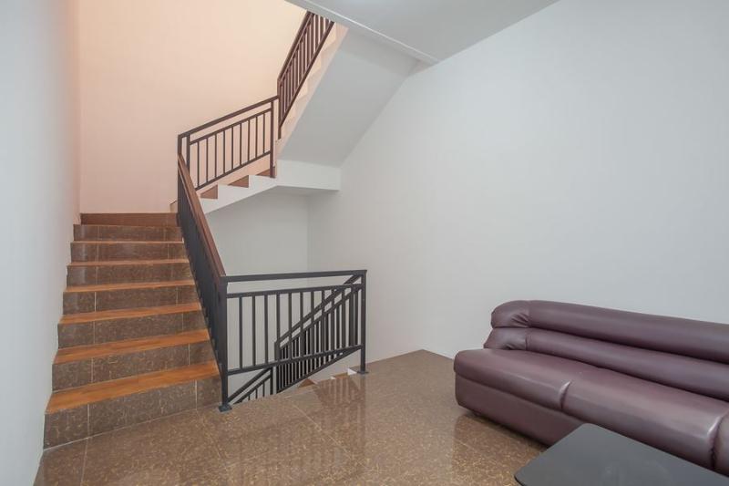 펜션 Reddoorz @ Kertajaya Surabaya