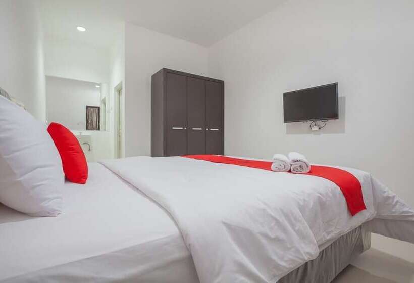 펜션 Reddoorz @ Kertajaya Surabaya