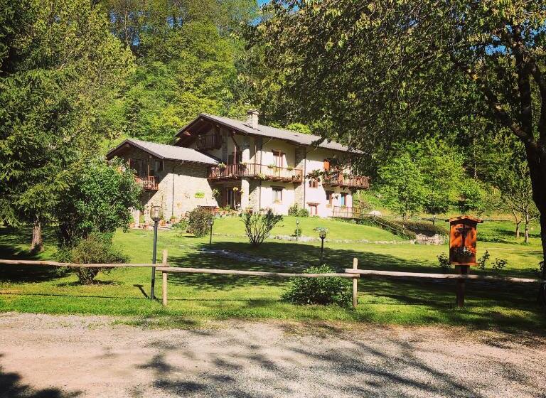 فندق Agriturismo Ciambun