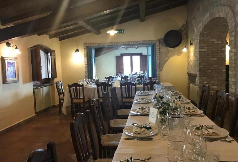 호텔 Casale Verdeluna Wine Resort