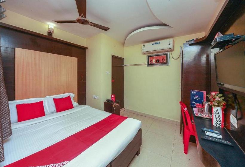 ホテル Oyo 8153 K Empire