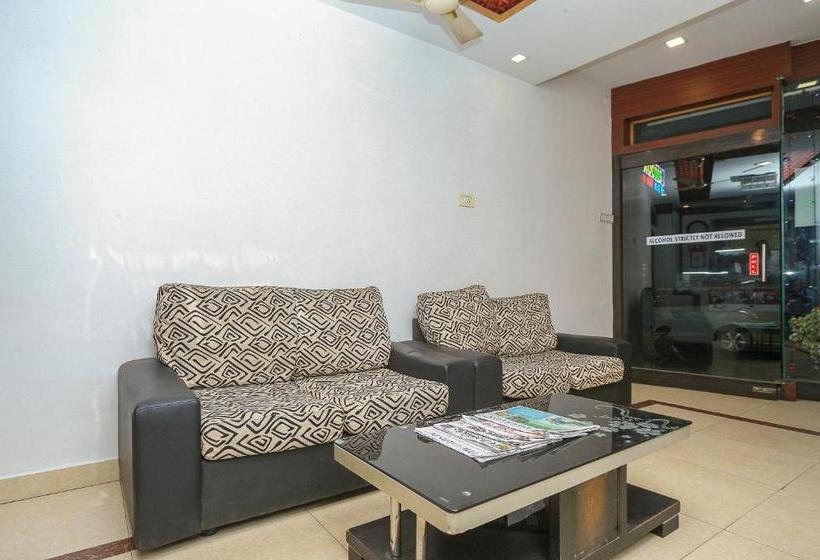 ホテル Oyo 8153 K Empire