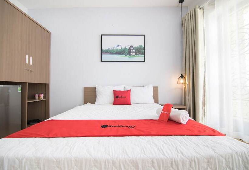 هتل Reddoorz @ Tran Hung Dao Street