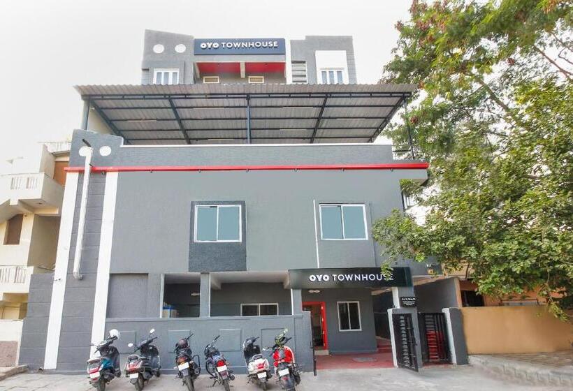 هتل Super Townhouse Rcc Sunrise