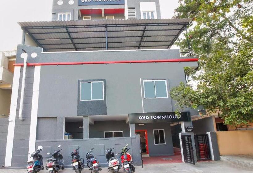 هتل Super Townhouse Rcc Sunrise