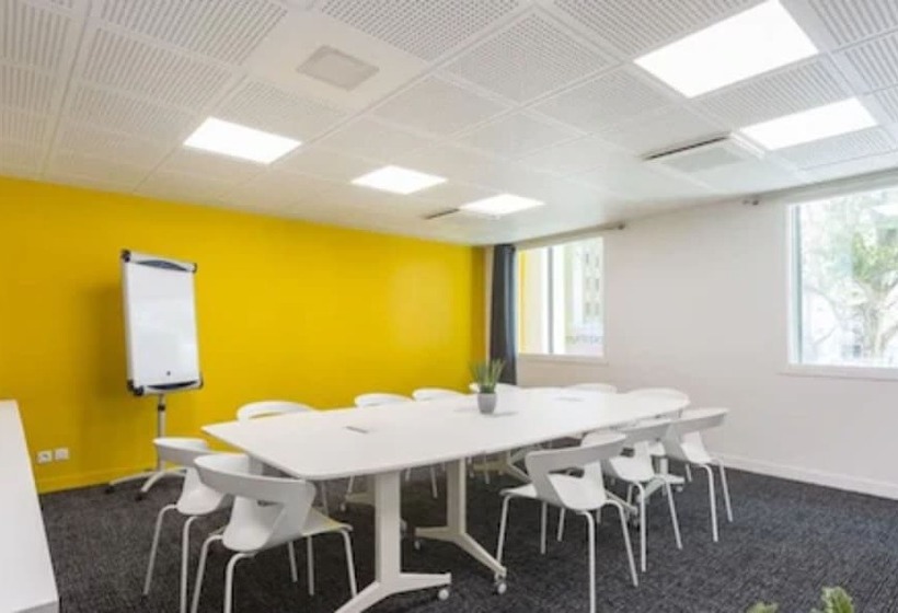 Nemea Appart Hotel So Cloud Lyon Gare Part Dieu