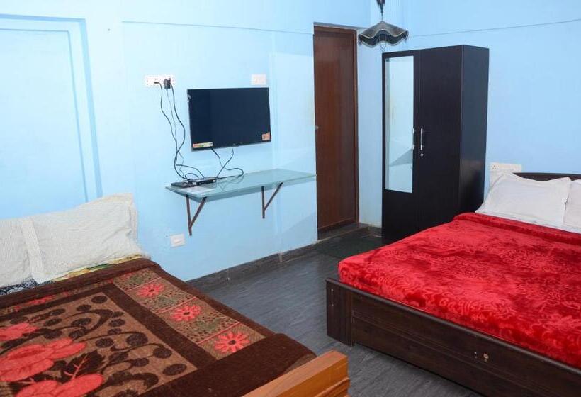 Aarraams Farms & Resorts