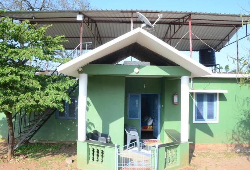 Aarraams Farms & Resorts