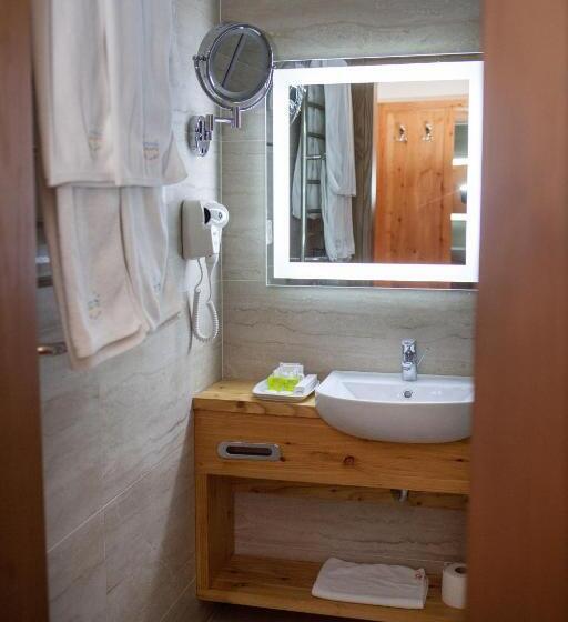 Baron Spa Hotel   Museum Yaremche