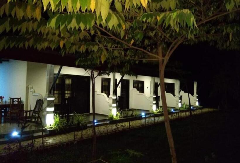 住宿加早餐  Amron Resort Sigiriya