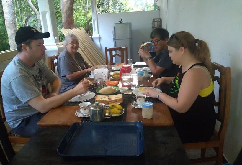 住宿加早餐  Amron Resort Sigiriya