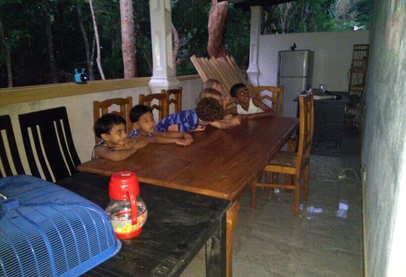 住宿加早餐  Amron Resort Sigiriya