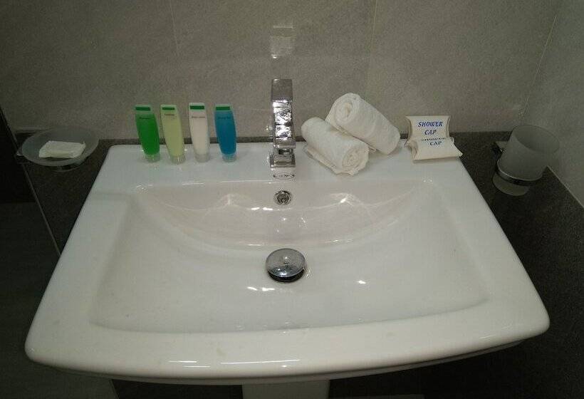 住宿加早餐  Amron Resort Sigiriya