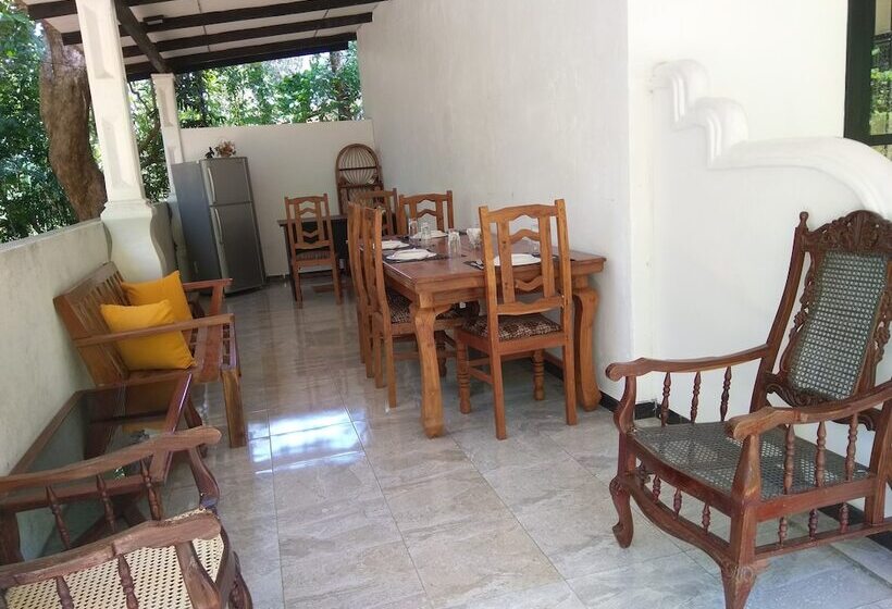 住宿加早餐  Amron Resort Sigiriya