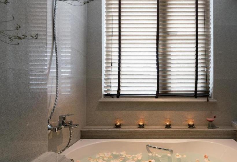 هتل Au Lac Ha Long