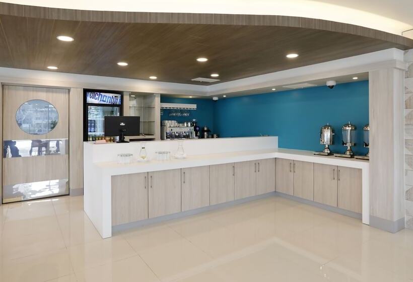 فندق Diego De Almagro Viña Del Mar