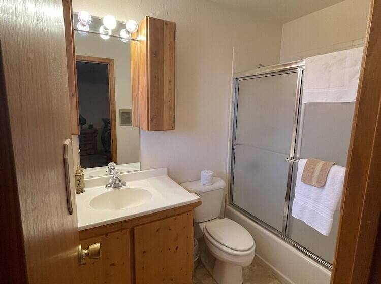 酒店 Eagle Nest Fly Shack & Lodge