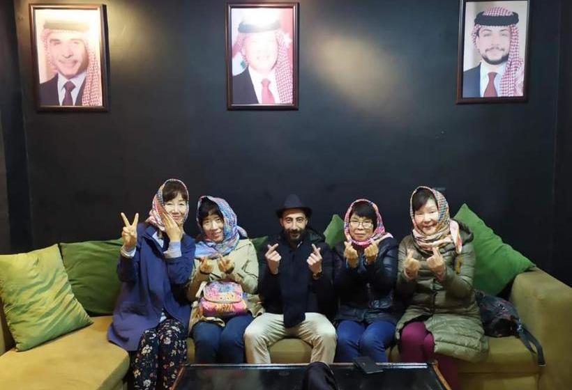 هتل Haroon Hostel