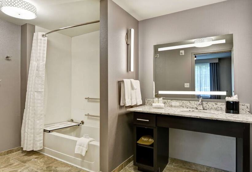 فندق Homewood Suites By Hilton Poughkeepsie