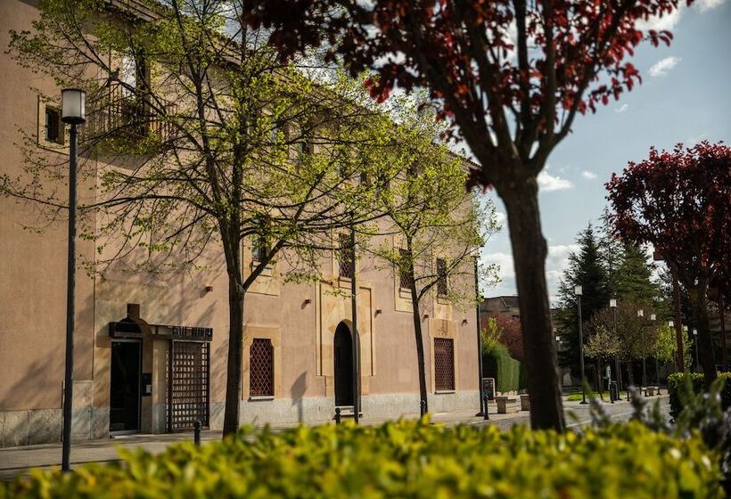 هتل Melibea By Gaiarooms