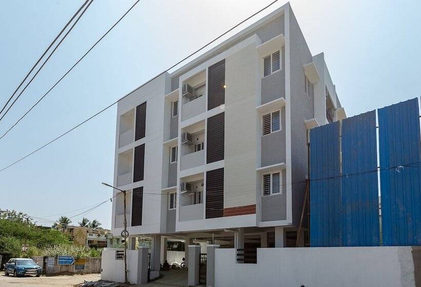 Super Hotel O Valasaravakkam Near Chandra Metro Mall