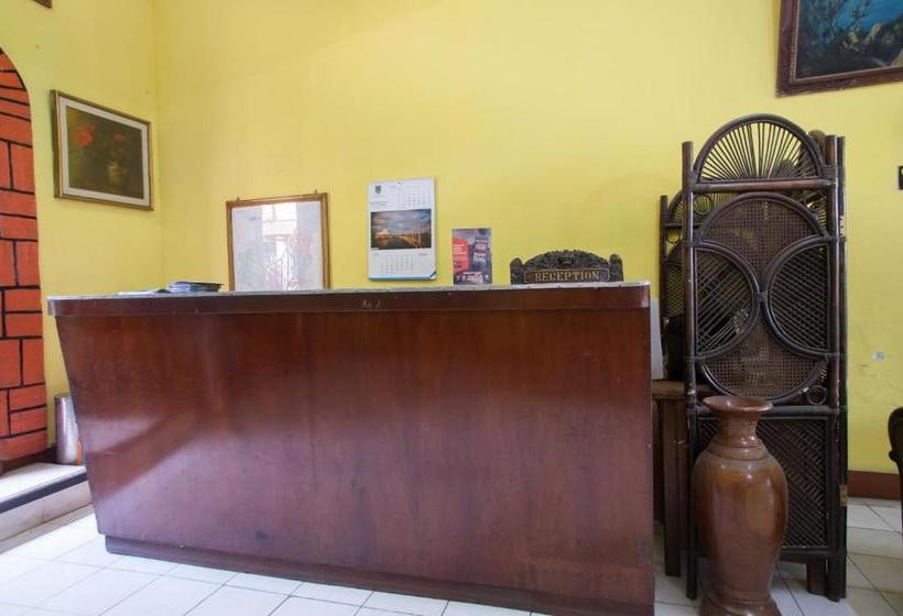 Hotel Reddoorz @ Panglima Sudirman Probolinggo